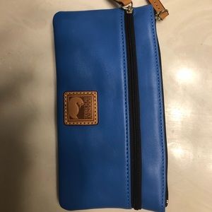 Dooney & Bourke wallet
